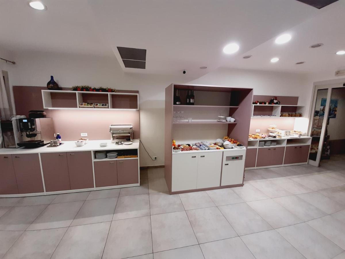 Venezia Hotel 3*